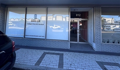 Stunning Commercial/Industrial/Lease