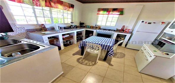 Carretera Panamericana entrada Los Pinos Aguadulce Cocle,  | Poultry farm