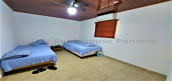 Carretera Panamericana entrada Los Pinos Aguadulce Cocle,  | Poultry farm