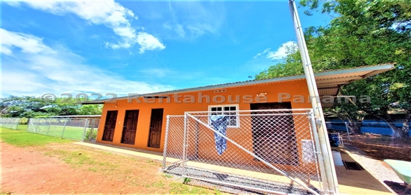 Carretera Panamericana entrada Los Pinos Aguadulce Cocle,  | Poultry farm