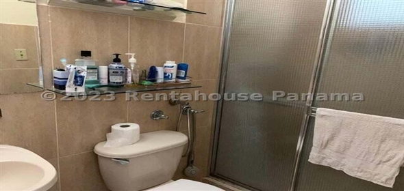 Quintas del Lago Calle 2 N° 52 Panama City Panamá Province, 07104 | Cozi House - Hermosa Casa en Quintas del Lago