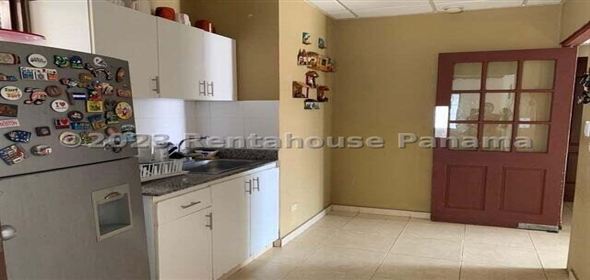 Quintas del Lago Calle 2 N° 52 Panama City Panamá Province, 07104 | Cozi House - Hermosa Casa en Quintas del Lago