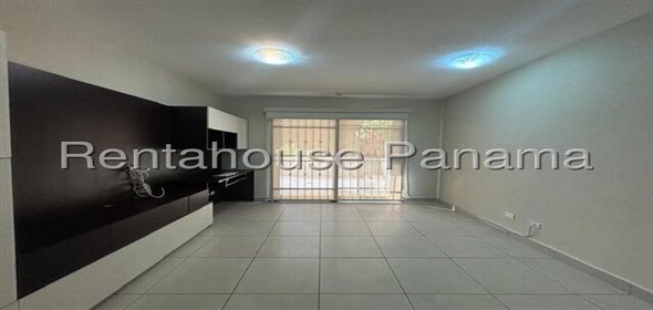 Embassy Club Avenida principal Embassy Club TH24 Panama City Panamá Province, 07144 | Modern and Spacious House - Exquisita Casa en Embassy Club