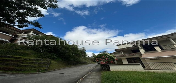 Embassy Club Avenida principal Embassy Club TH24 Panama City Panamá Province, 07144 | Modern and Spacious House - Exquisita Casa en Embassy Club