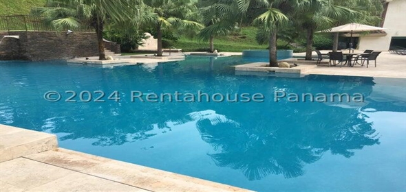 Embassy Club Avenida principal Embassy Club TH24 Panama City Panamá Province, 07144 | Modern and Spacious House - Exquisita Casa en Embassy Club