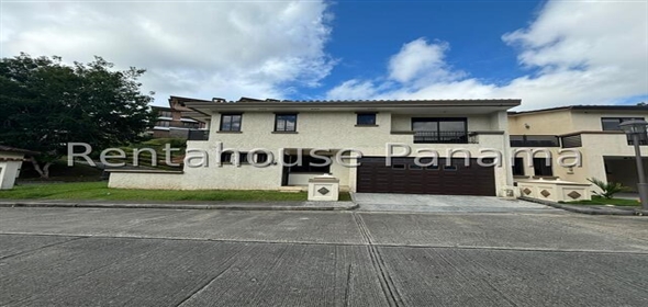 Embassy Club Avenida principal Embassy Club TH24 Panama City Panamá Province, 07144 | Modern and Spacious House - Exquisita Casa en Embassy Club