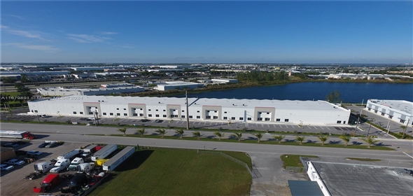 13202 NW 107th Ave # 10 Hialeah Gardens Florida, 33018 | Beautiful Warehouse Office