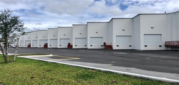 13202 NW 107th Ave # 10 Hialeah Gardens Florida, 33018 | Beautiful Warehouse Office