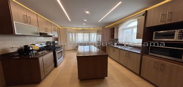 El Doral Avenida Principal de Costa sur calle B 60 Panama City Panamá Province, 07127 | Splendid Home - Exclusiva Casa en Costa Sur