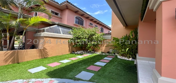 El Doral Avenida Principal de Costa sur calle B 60 Panama City Panamá Province, 07127 | Splendid Home - Exclusiva Casa en Costa Sur