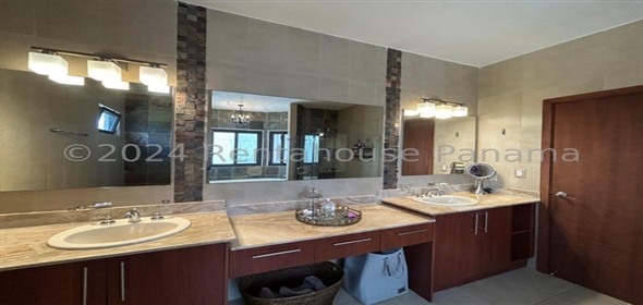 El Doral Avenida Principal de Costa sur calle B 60 Panama City Panamá Province, 07127 | Splendid Home - Exclusiva Casa en Costa Sur