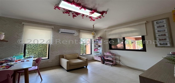 El Doral Avenida Principal de Costa sur calle B 60 Panama City Panamá Province, 07127 | Splendid Home - Exclusiva Casa en Costa Sur