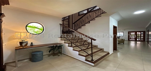 El Doral Avenida Principal de Costa sur calle B 60 Panama City Panamá Province, 07127 | Splendid Home - Exclusiva Casa en Costa Sur