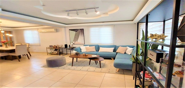 Quintas Reales Avenida María Henríquez 101 Panama City Panamá Province, 07104 | Single family home