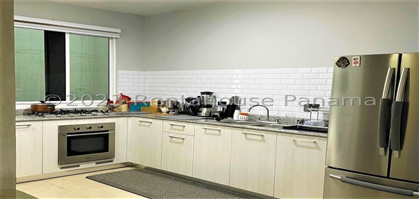 Torres de Cantabria Avenida Paseo Cantabria Torre 100 9C, Panama City Panamá Province, 07101 | Hermoso Apartamento - Beautiful apartment