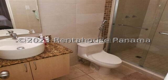 Alpes Calle 2 B124 Panama City Panamá Province, 07127 | Exclusive Townhouse - Hermosa casa en Brisas del Golf