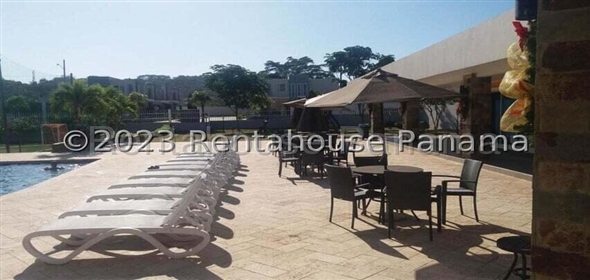 Alpes Calle 2 B124 Panama City Panamá Province, 07127 | Exclusive Townhouse - Hermosa casa en Brisas del Golf