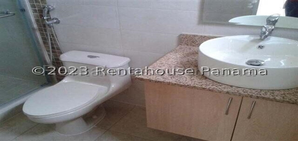 Alpes Calle 2 B124 Panama City Panamá Province, 07127 | Exclusive Townhouse - Hermosa casa en Brisas del Golf