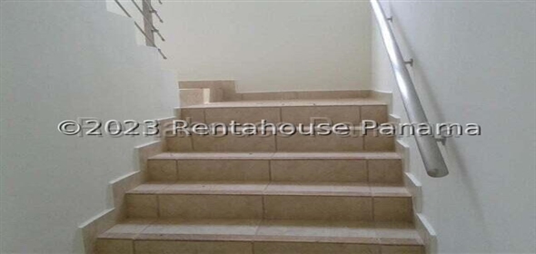 Alpes Calle 2 B124 Panama City Panamá Province, 07127 | Exclusive Townhouse - Hermosa casa en Brisas del Golf