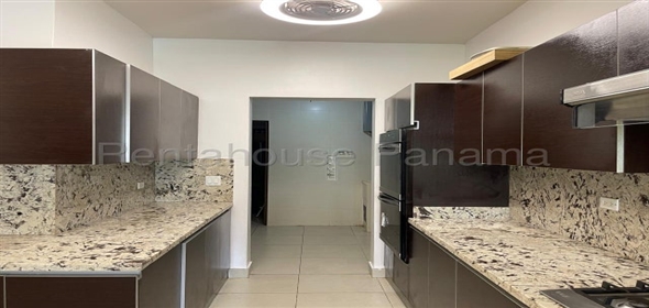 Embassy Club Avenida Demetrio Lakas F18 Modelo Gardens 2D, Panama City Panamá Province, 07144 | Stunning Apartment - Apartamento en el Embassy Club