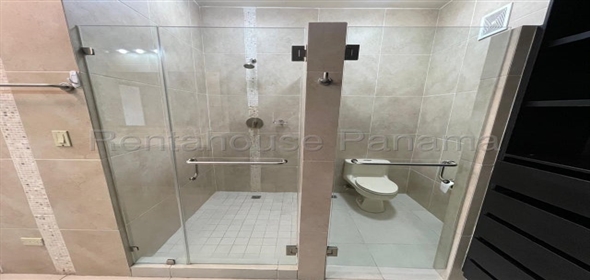 Embassy Club Avenida Demetrio Lakas F18 Modelo Gardens 2D, Panama City Panamá Province, 07144 | Stunning Apartment - Apartamento en el Embassy Club