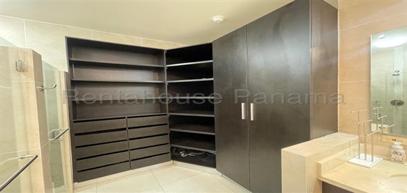 Embassy Club Avenida Demetrio Lakas F18 Modelo Gardens 2D, Panama City Panamá Province, 07144 | Stunning Apartment - Apartamento en el Embassy Club