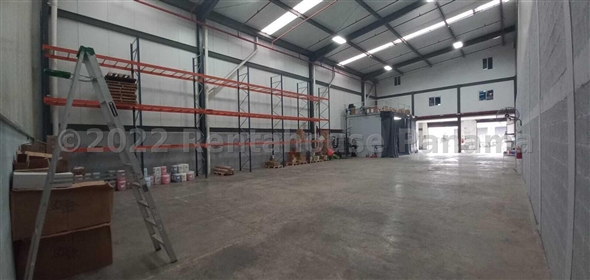 Dos Caminos Avenida Vía 24 de diciembre Mañanitas 9 Tocumen Panamá Province,  | Galera de 666 mts2 - Warehouse for sale