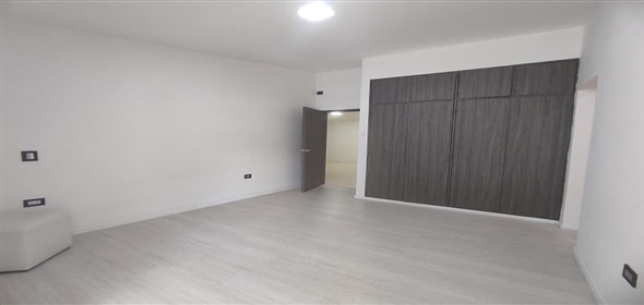 Urb. La Trigaleña, Lower Area Valencia Carabobo, 2001 | Two-Level House for Sale, Urb. La Trigaleña