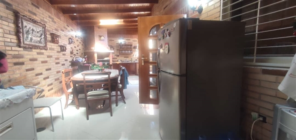 Res Athenas, Urbanization El Parral Valencia Carabobo, 2001 | Townhouse in Res. Athenas, Furnished - Townhouse en Res Athenas, Amoblado