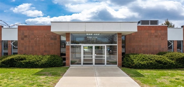 2585 South Road Poughkeepsie New York, 12601 | Former Bank - Pad Site Available