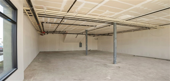 990 W Grand Ave Oakland California, 94607 | Commercial/Sale/Condo/Retail