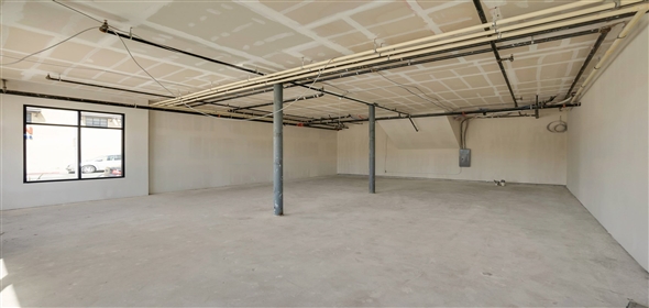 990 W Grand Ave Oakland California, 94607 | Commercial/Sale/Condo/Retail