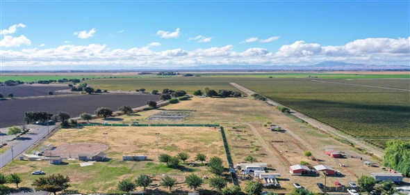 301 Jackson Slough Rd. Isleton California, 95641 | Multifamily/Commercial/Sale