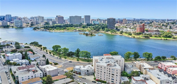2100 Lakeshore Avenue. Oakland California, 94606 | Commercial/Sale/OfficeBuilding