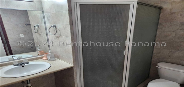 Green Park Avenida Principal Condado del Rey Torre 100 2C, Panama City Panamá Province,  | Beautiful apartment