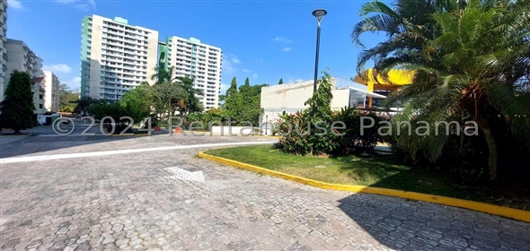 Green Park Avenida Principal Condado del Rey Torre 100 2C, Panama City Panamá Province,  | Beautiful apartment