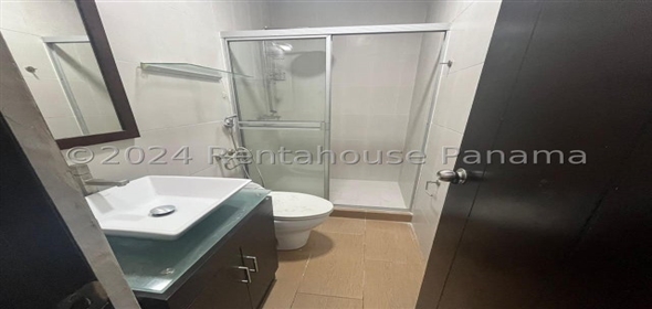 Casa Calle S/N N° 6 Panama City Panamá Province, 07210 | Splendid Family House - Casa en Milla 8