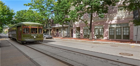 828 St Charles Avenue Unit 2. New Orleans Louisiana, 70130 | Condo/Sale/Residential