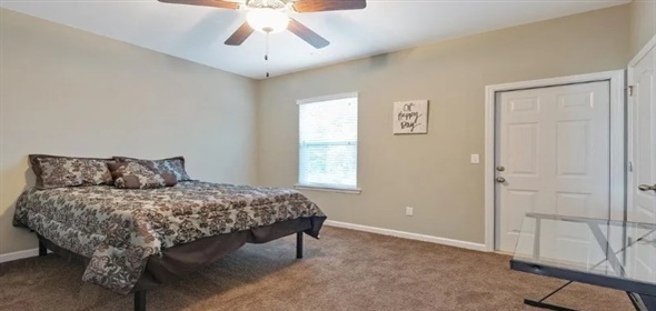 2021, 3680, 3676, 3672, 3668, 3666, 3664 Tyson Green Ave Tallahassee Florida, 32310 | CAMDEN CORNERS BUILDING #7 FOR SALE!