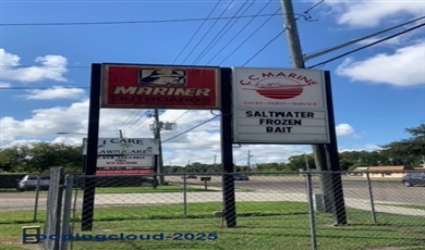  2,458 SF Free Standing Retail- High Visibility on US41 in Tampa Metro