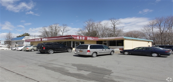848 Violet Avenue & 4 Taft Avenue Hyde Park New York, 12538 | Deli with Real Estate, Long Established; Turn Key