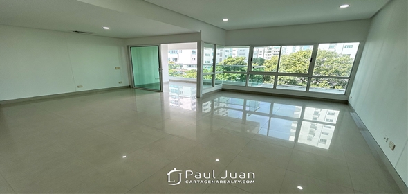 Corner of Piñango Avenue and 10th.  Bolivar, 130001 | Exclusive apartment