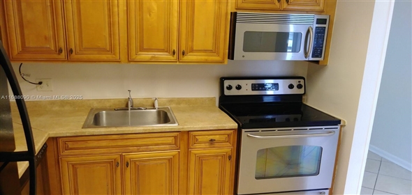 3660 NE 166th St # 302 Aventura Florida, 33160 | Splendid Residential Shore Condo