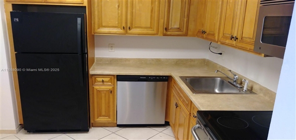 3660 NE 166th St # 302 North Miami Beach Florida, 33160 | Splendid Residential Shore Condo