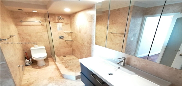 2020 NE 135th St # 506 North Miami Florida, 33181 | Attractive Condo