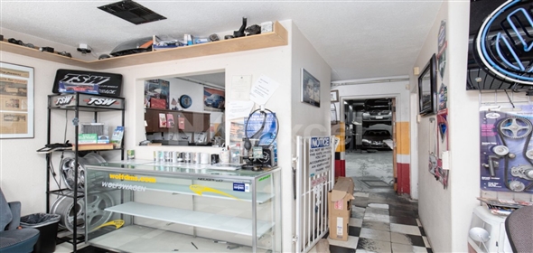 4300 N Pecos Rd #10-11 Las Vegas Nevada, 89115 | Auto Shop For Sale!