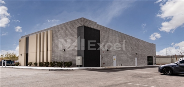 8402-8418 W Warm Springs Las Vegas Nevada, 89113 | Office or Medical Wanted - Grey Shell Delivery