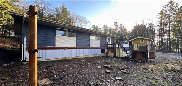 2475 Wolf Street Ketchikan Alaska, 99901 | Convenient Single Family House