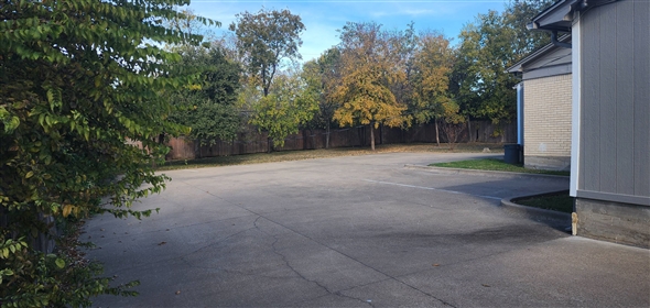 117 E Park Row Dr Arlington Texas, 76010 | Office Space