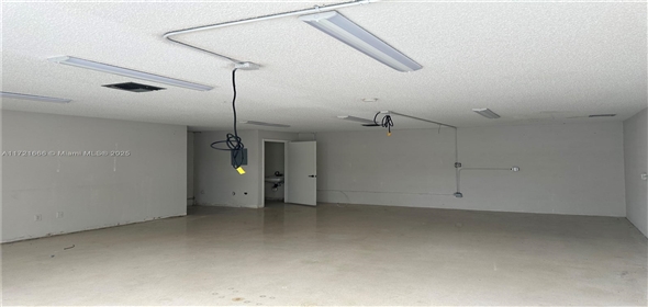 13273 SW 124th St # 8 MIAMI, FL 33186-6408 Miami Florida, 33186 | Beautiful Warehouse Office
